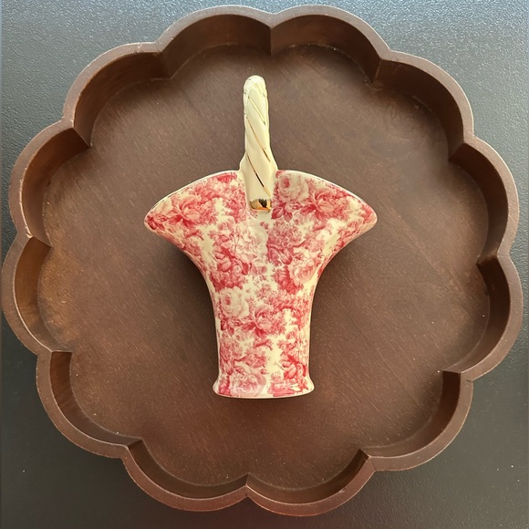 Elegant Floral Ceramic Vase with Handle - Picture 1 of 2